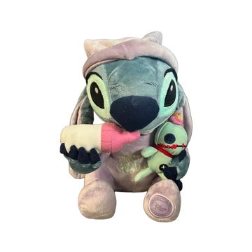 Disney Stitch pizsama ruhában cumisüveggel és Scrump plüss figura 31 cm