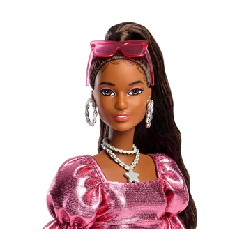 Barbie Deluxe Style modell baba (#1)