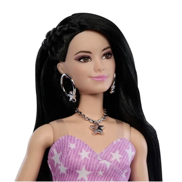 Barbie Deluxe Style modell baba (Raquelle)