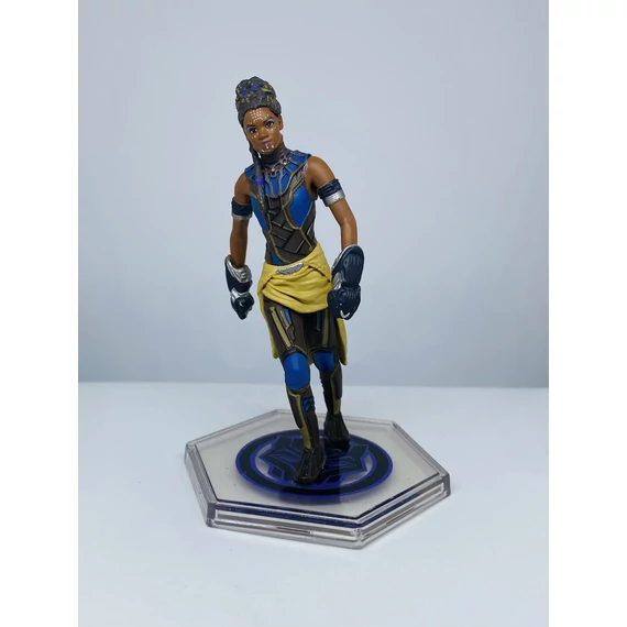 Marvel Fekete Párduc Shuri figura 10 cm